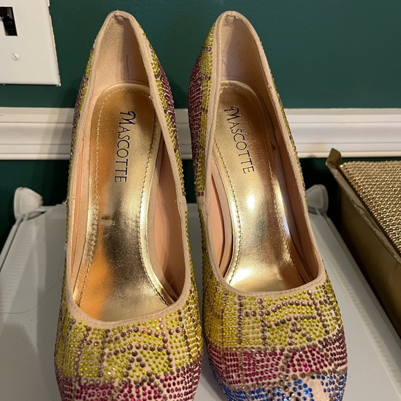 Multicolor Heels - Picture 3 of 4